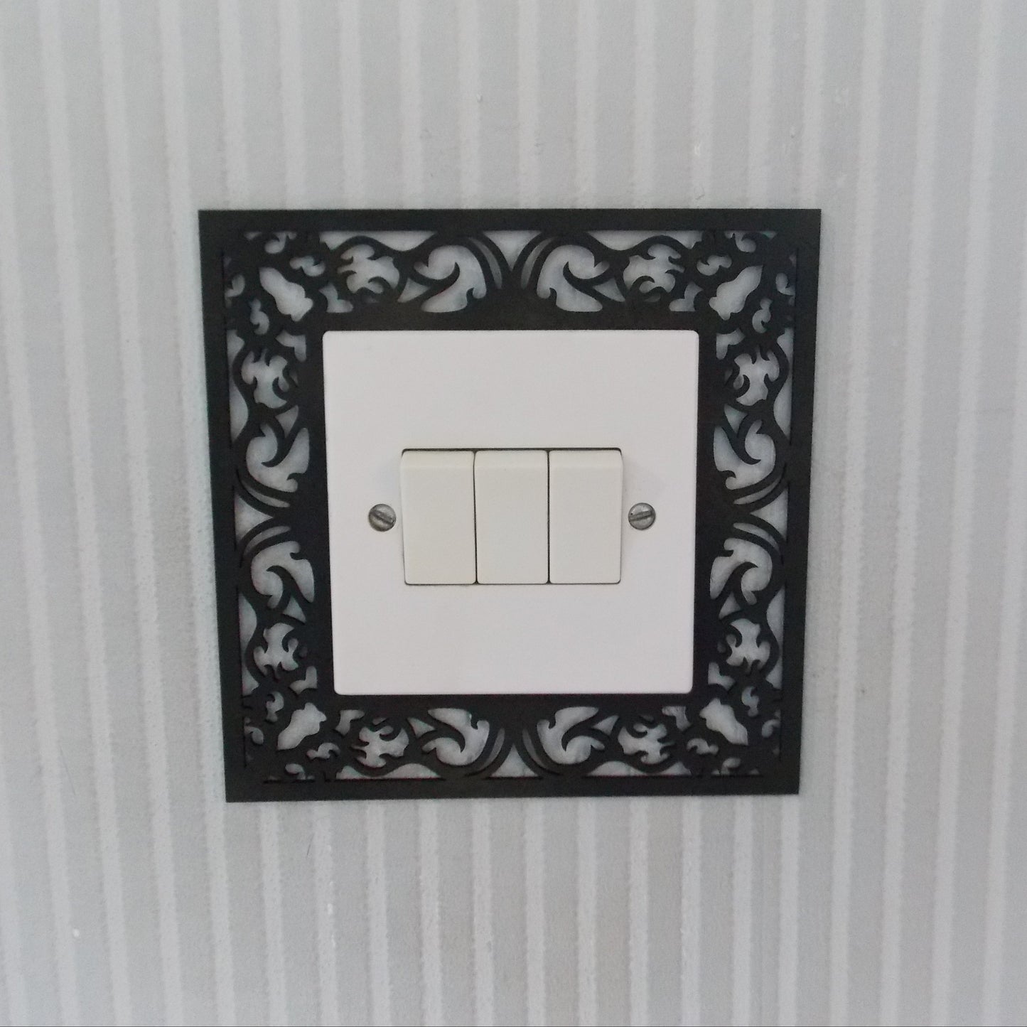 Single Gothic Light Switch Surround Frame – UK Standard – Decorative Overlay lightswitch trim fit size 85mm x 85mm